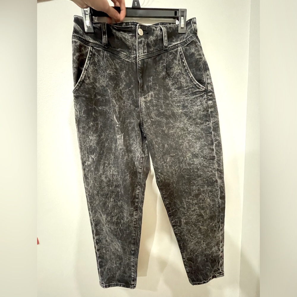 Arizona Jean Company Women’s High Rise Acid Wash Mom Jeans